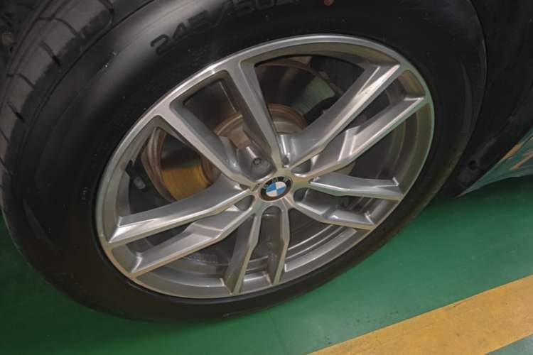 Used BMW X3 2018 xDrive30i Luxury Edition M Sport Package China VI Left Front Wheel Hub