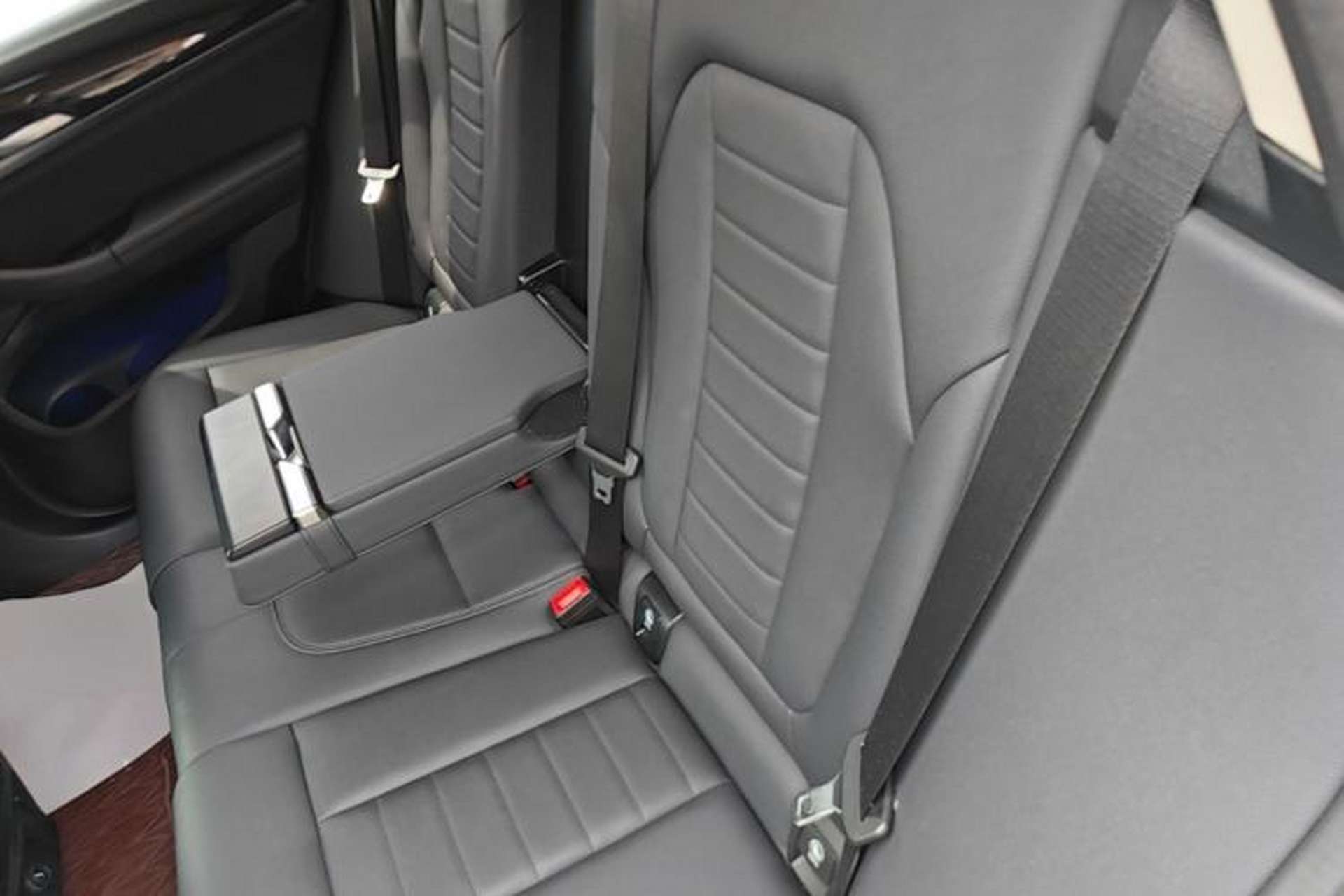 Used BMW X3 2018 xDrive25i M Sport Package China VI Left Rear Seat
