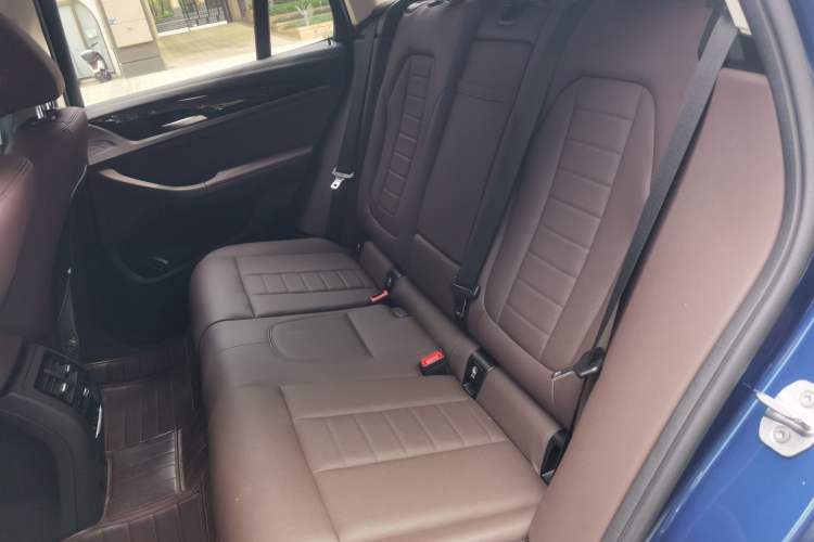Used BMW X3 2018 xDrive25i Luxury Package China VI Emission Standard Left Rear Seat