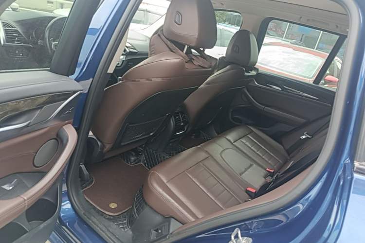 Used BMW X3 2018 xDrive30i Luxury Edition M Sport Package China VI Left Rear Seat