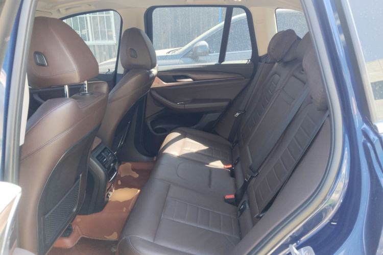Used BMW X3 2018 xDrive28i Luxury Package China VI Emission Standard Left Rear Seat