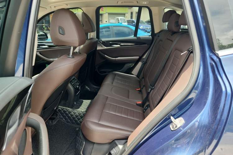 Used BMW X3 2018 xDrive25i Luxury Package China V Left Rear Seat