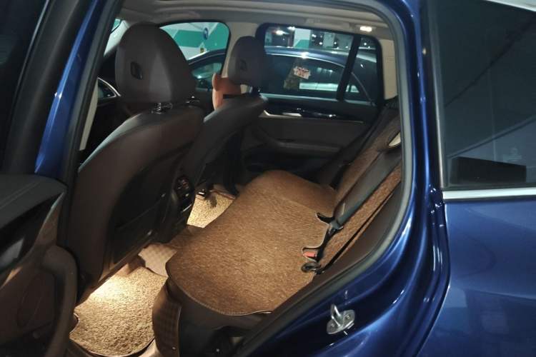 Used BMW X3 2018 xDrive25i Luxury Package China V Left Rear Seat