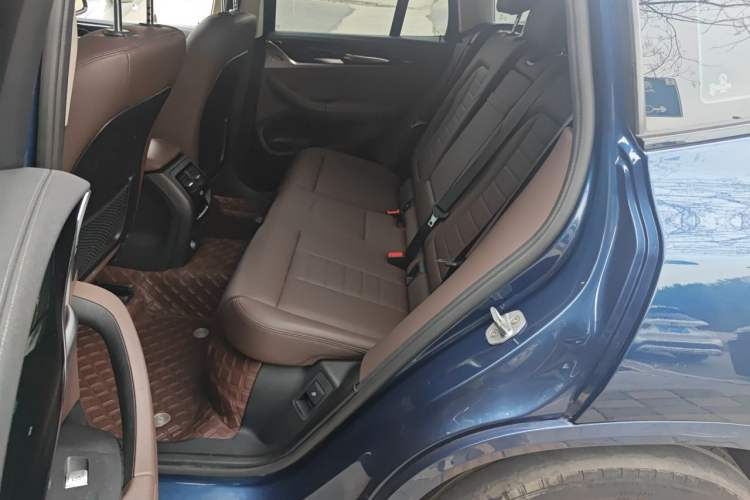 Used BMW X3 2018 xDrive25i Luxury Package China V Left Rear Seat