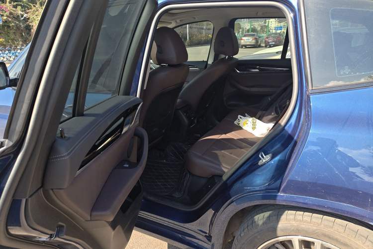Used BMW X3 2018 xDrive25i Luxury Package China V Left Rear Seat