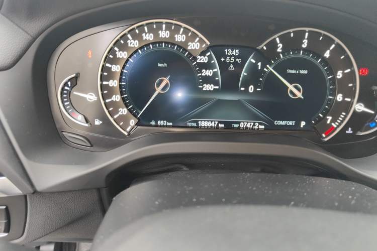 Used BMW X3 2018 xDrive25i M Sport Package China V Odometer Close Up