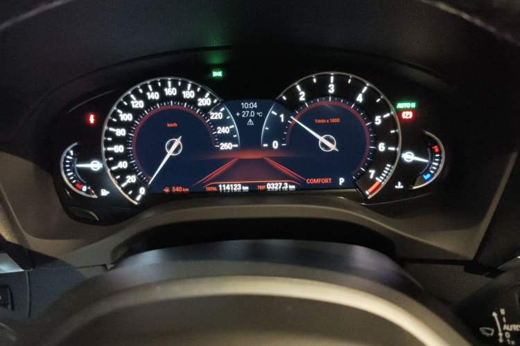 Used BMW X3 2018 xDrive25i M Sport Package China VI Odometer Close Up