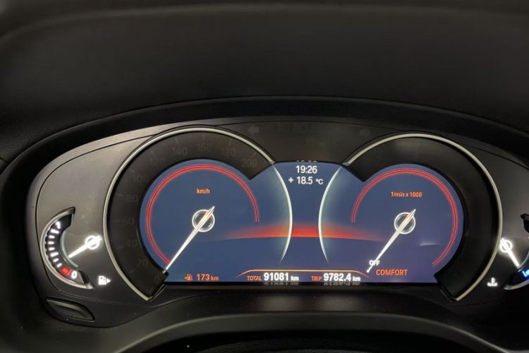 Used BMW X3 2018 xDrive25i M Sport Package China V Odometer Close Up