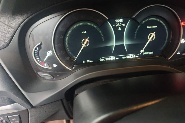 Used BMW X3 2018 xDrive25i M Sport Package China VI Odometer Close Up