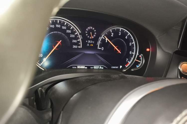 Used BMW X3 2018 xDrive25i M Sport Package China V Odometer Close Up