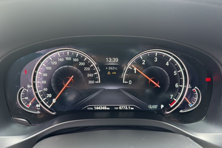 Used BMW X3 2018 xDrive30i Luxury Model M Sport Package China V Odometer Close Up