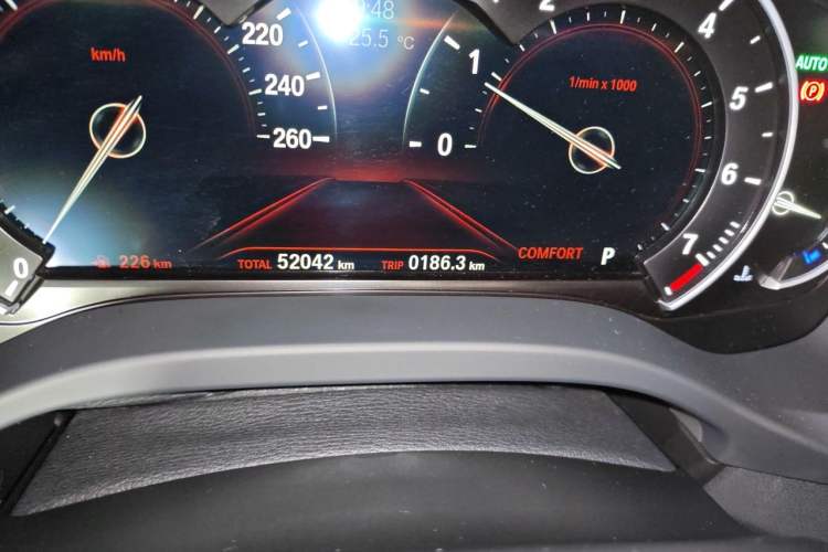 Used BMW X3 2018 xDrive25i M Sport Package China V Odometer Close Up