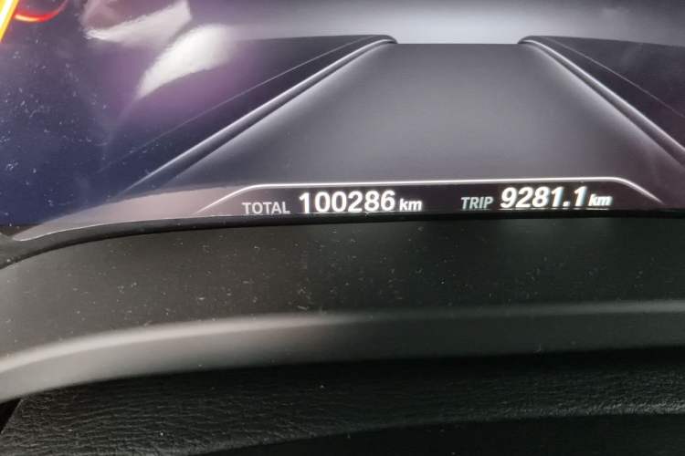 Used BMW X3 2018 xDrive28i Luxury Package China V Odometer Close Up