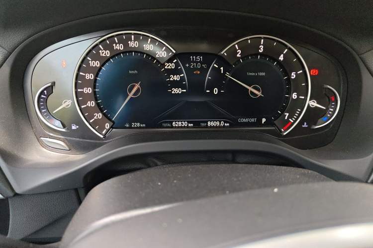 Used BMW X3 2018 xDrive25i Luxury Package China V Odometer Close Up