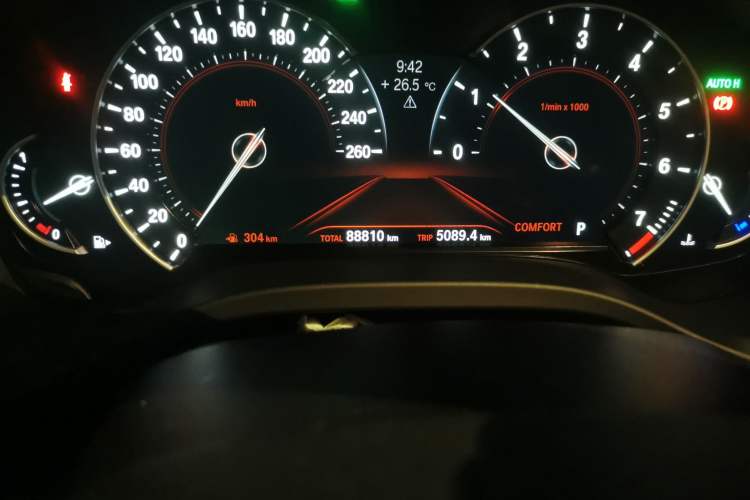 Used BMW X3 2018 xDrive25i M Sport Package China V Odometer Close Up