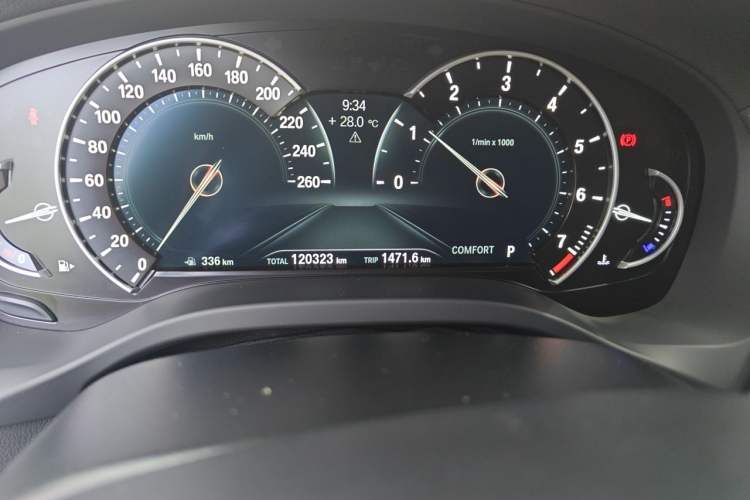 Used BMW X3 2018 xDrive25i M Sport Package China VI Odometer Close Up