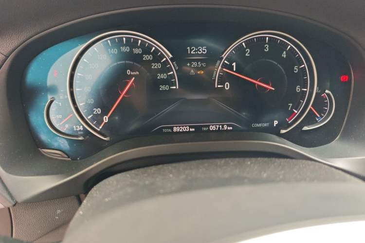 Used BMW X3 2018 xDrive30i Luxury Model M Sport Package China V Odometer Close Up