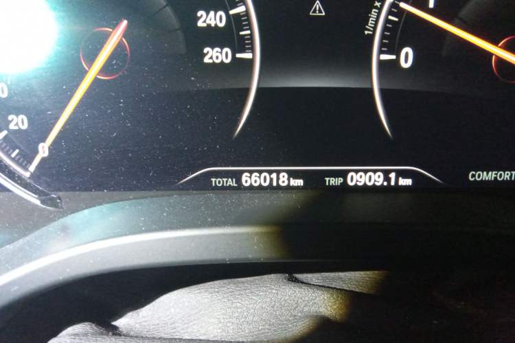Used BMW X3 2018 xDrive25i M Sport Package China V Odometer Close Up