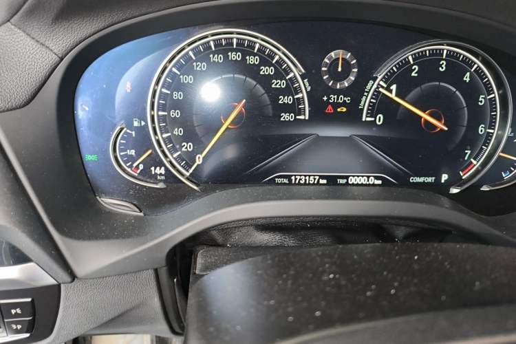 Used BMW X3 2018 xDrive28i Luxury Package China VI Emission Standard Odometer Close Up