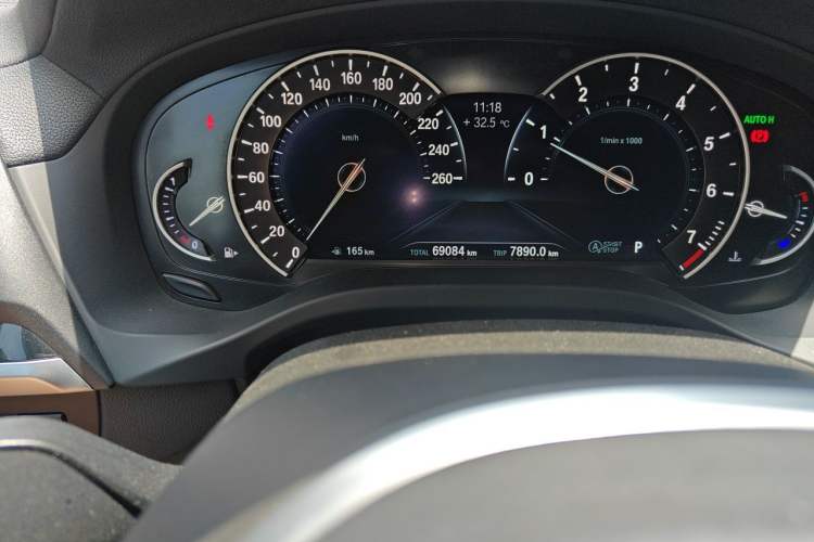 Used BMW X3 2018 xDrive25i M Sport Package China V Odometer Close Up