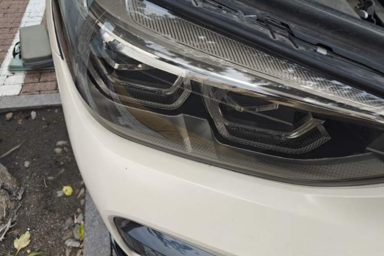 Used BMW X3 2018 xDrive30i Luxury Model with M Sport Package China V Emission Standard Right Front Headlight
