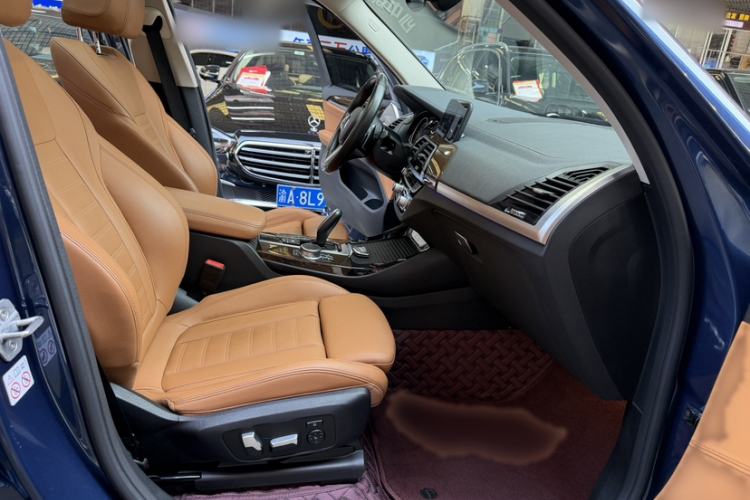 Used BMW X3 2018 xDrive30i Luxury Model with M Sport Package China V Emission Standard Right Front Seat