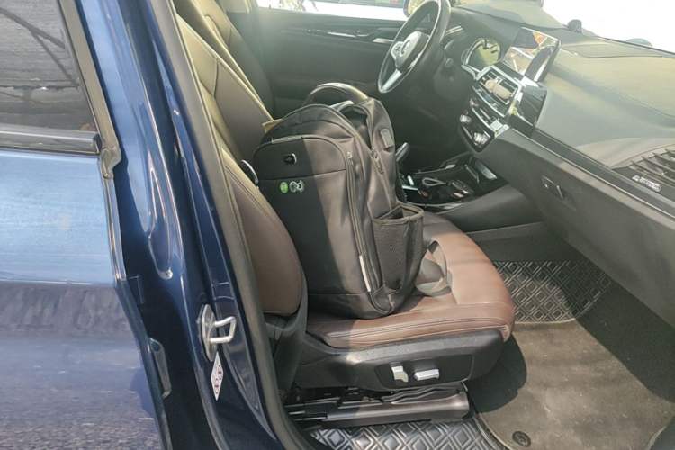 Used BMW X3 2018 xDrive25i M Sport Package China V Right Front Seat