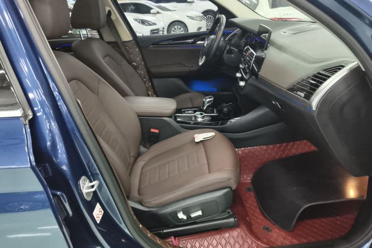 Used BMW X3 2018 xDrive25i Luxury Package China VI Emission Standard Right Front Seat