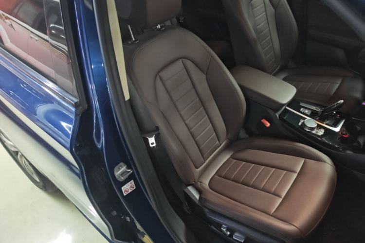 Used BMW X3 2018 xDrive25i M Sport Package China VI Right Front Seat