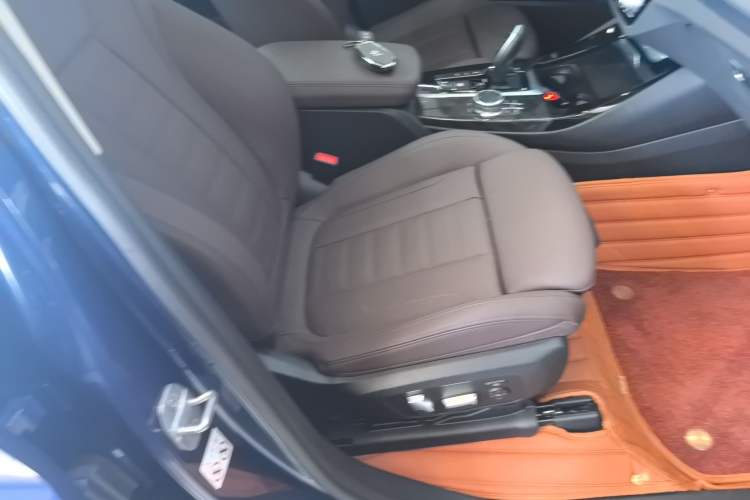 Used BMW X3 2018 xDrive30i Luxury Edition M Sport Package China VI Right Front Seat