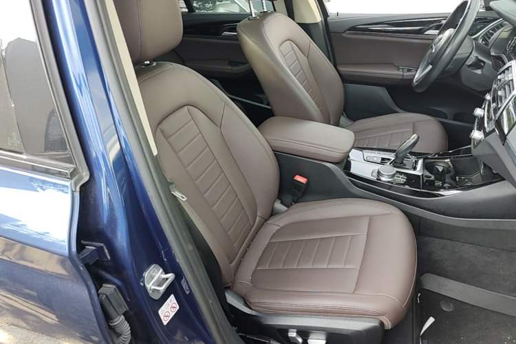 Used BMW X3 2018 xDrive25i M Sport Package China V Right Front Seat