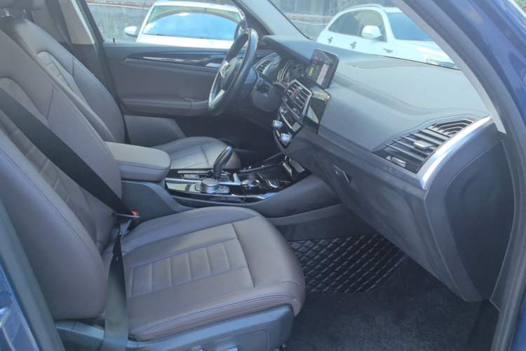 Used BMW X3 2018 xDrive25i M Sport Package China V Right Front Seat