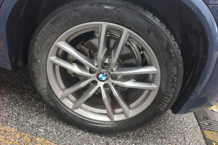 Used BMW X3 2018 xDrive25i M Sport Package China VI Right Front Wheel Hub