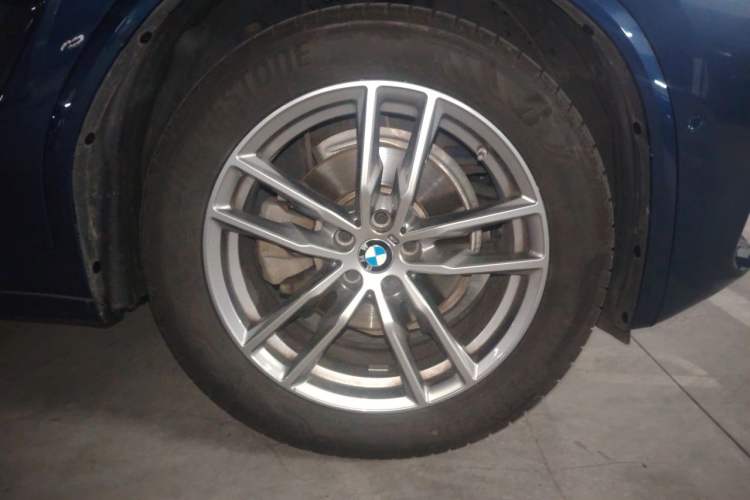 Used BMW X3 2018 xDrive25i M Sport Package China VI Right Front Wheel Hub