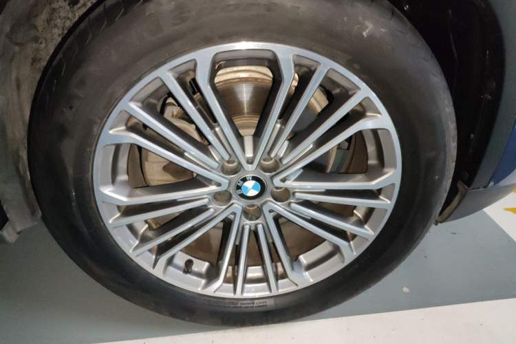 Used BMW X3 2018 xDrive28i Luxury Package China VI Emission Standard Right Front Wheel Hub