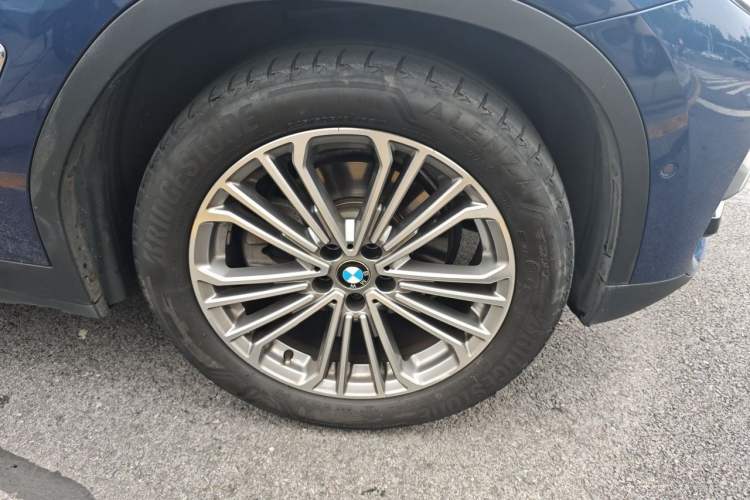 Used BMW X3 2018 xDrive28i Luxury Package China VI Emission Standard Right Front Wheel Hub