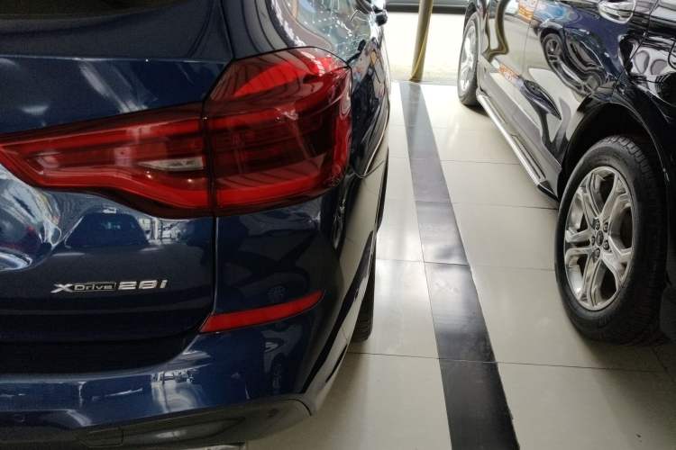 Used BMW X3 2018 xDrive28i M Sport Package China VI Right Rear Taillight