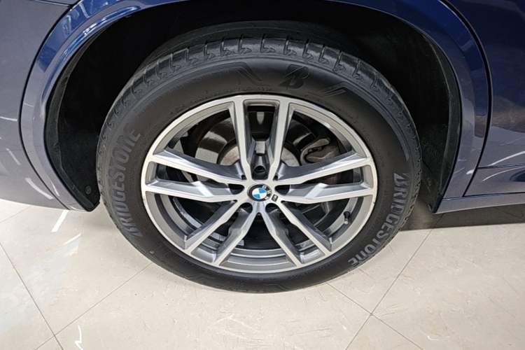 Used BMW X3 2018 xDrive30i Luxury Edition M Sport Package China VI Right Rear Wheel Hub