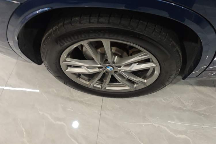 Used BMW X3 2018 xDrive25i M Sport Package China VI Right Rear Wheel Hub