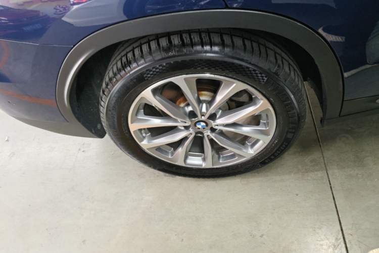 Used BMW X3 2018 xDrive25i Luxury Package China VI Emission Standard Right Rear Wheel Hub