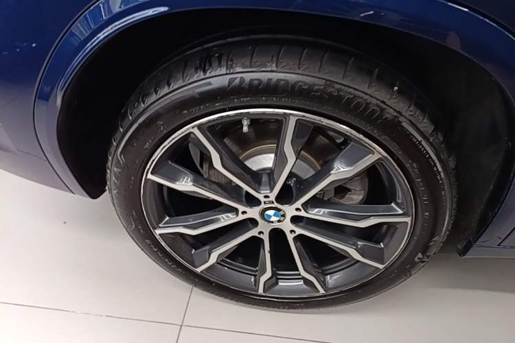 Used BMW X3 2018 xDrive30i Luxury Edition M Sport Package China VI Right Rear Wheel Hub