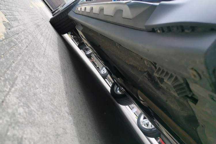 Used BMW X3 2018 xDrive25i Luxury Package China VI Emission Standard Right Side Sill
