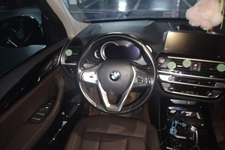 Used BMW X3 2018 xDrive25i Luxury Package China V Steering Wheel