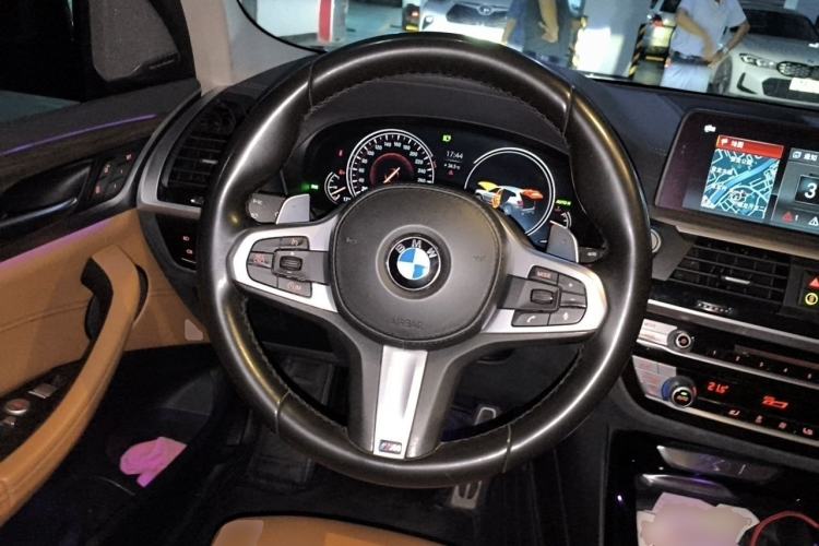 Used BMW X3 2018 xDrive30i Luxury Edition M Sport Package China VI Steering Wheel