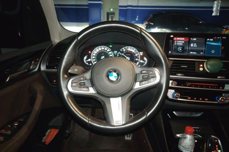 Used BMW X3 2018 xDrive25i M Sport Package China VI Steering Wheel