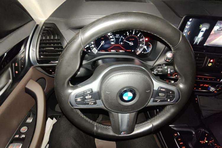 Used BMW X3 2018 xDrive25i M Sport Package China V Steering Wheel