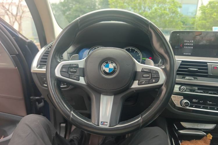 Used BMW X3 2018 xDrive30i Luxury Model with M Sport Package China V Emission Standard Steering Wheel