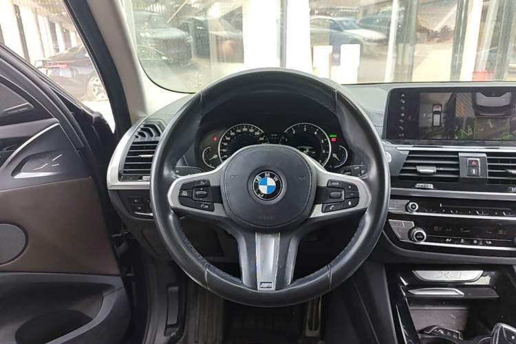 Used BMW X3 2018 xDrive25i M Sport Package China V Steering Wheel
