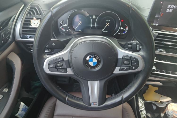Used BMW X3 2018 xDrive25i M Sport Package China VI Steering Wheel