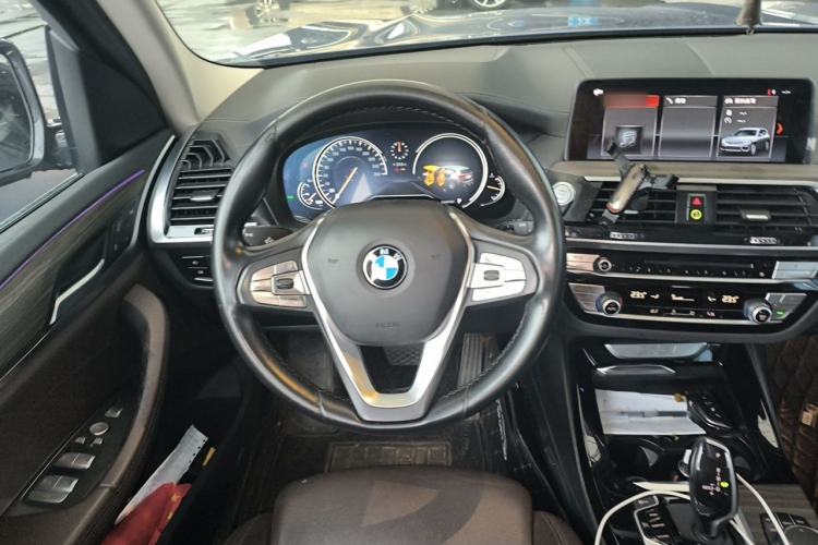 Used BMW X3 2018 xDrive28i Luxury Package China VI Emission Standard Steering Wheel